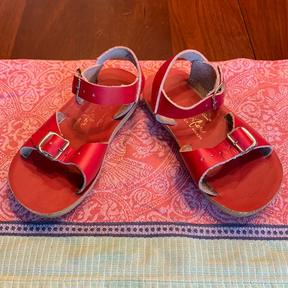 Sun-San Surfer Red Leather Saltwater Sandals, Girls Size 8